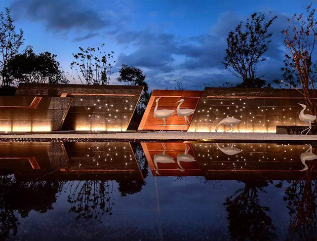 Weathering steel fence screenin